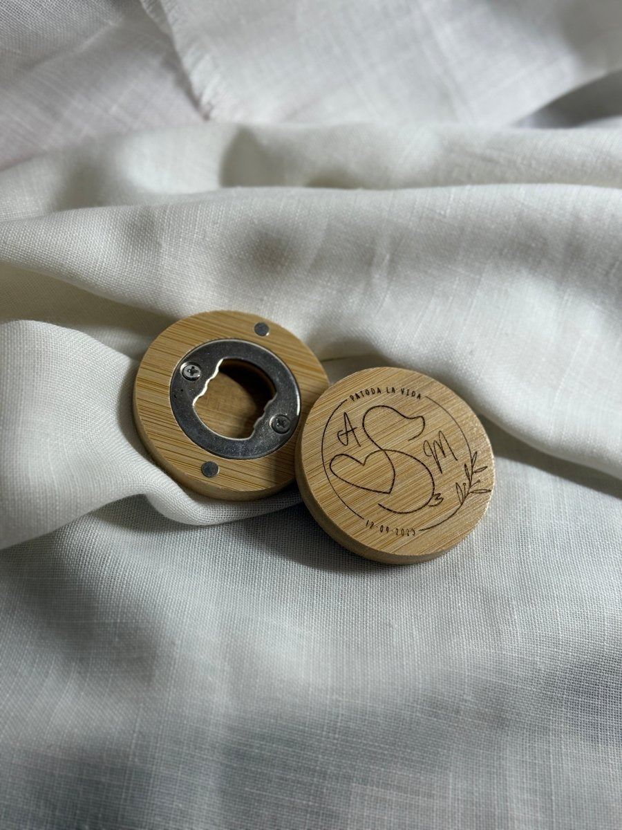 Abrebotellas de Bambú - Blanco y Negro Atelier