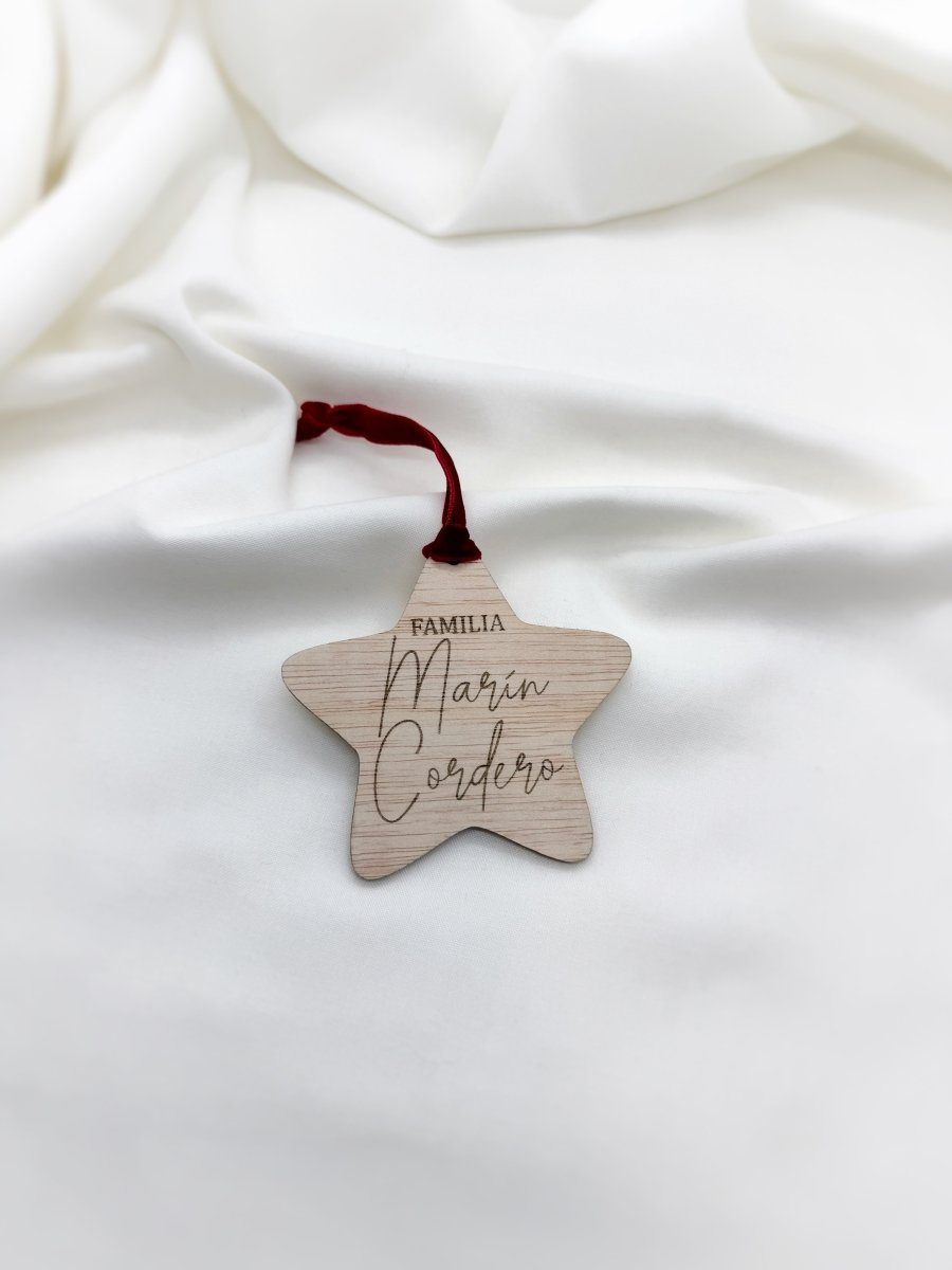 Adorno Estrella Familia - Blanco y negro 3D