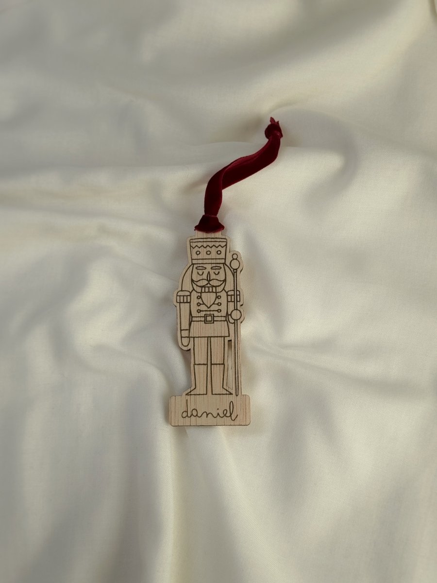 Adorno Soldado Cascanueces - Blanco y Negro Atelier