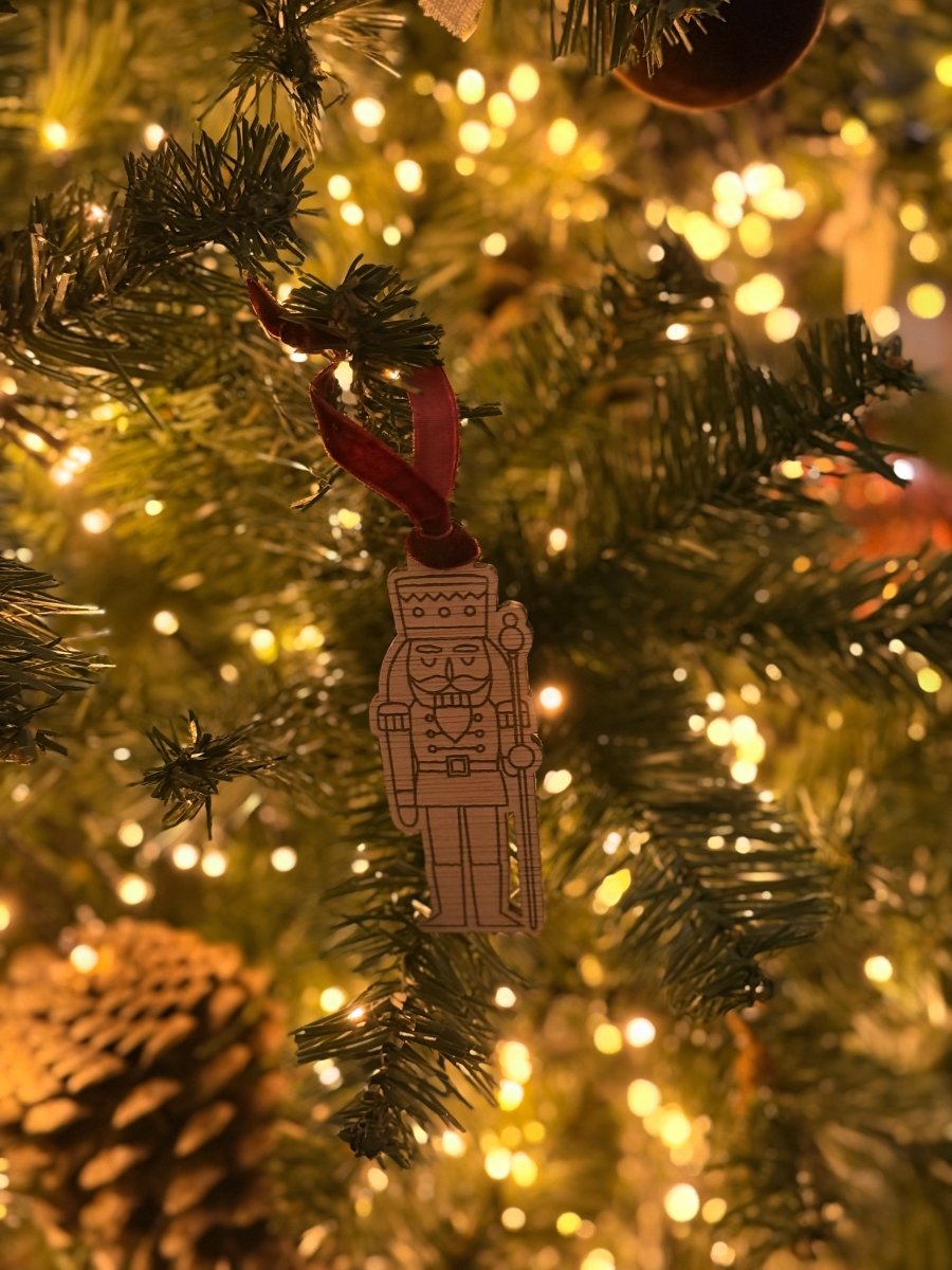 Adornos Colección Cascanueces - Blanco y Negro Atelier