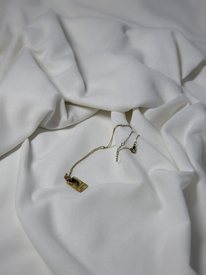 Collar Dorado - Blanco y Negro Atelier