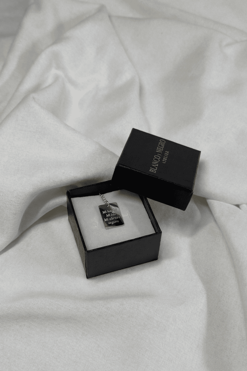 Collar Plateado - Blanco y Negro Atelier