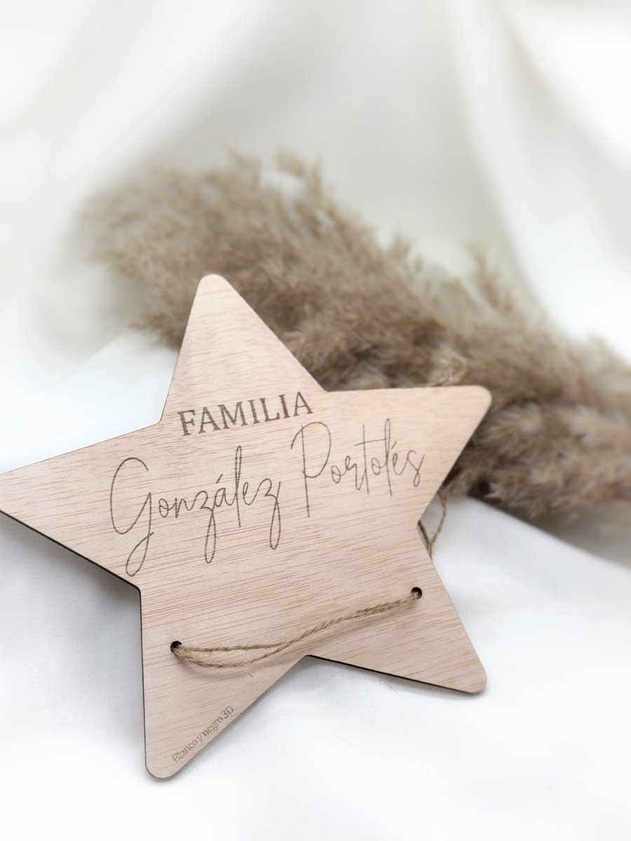 Estrella Familiar - Blanco y negro 3D