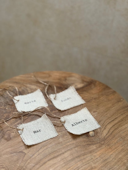 Etiquetas de lino - Blanco y negro 3D