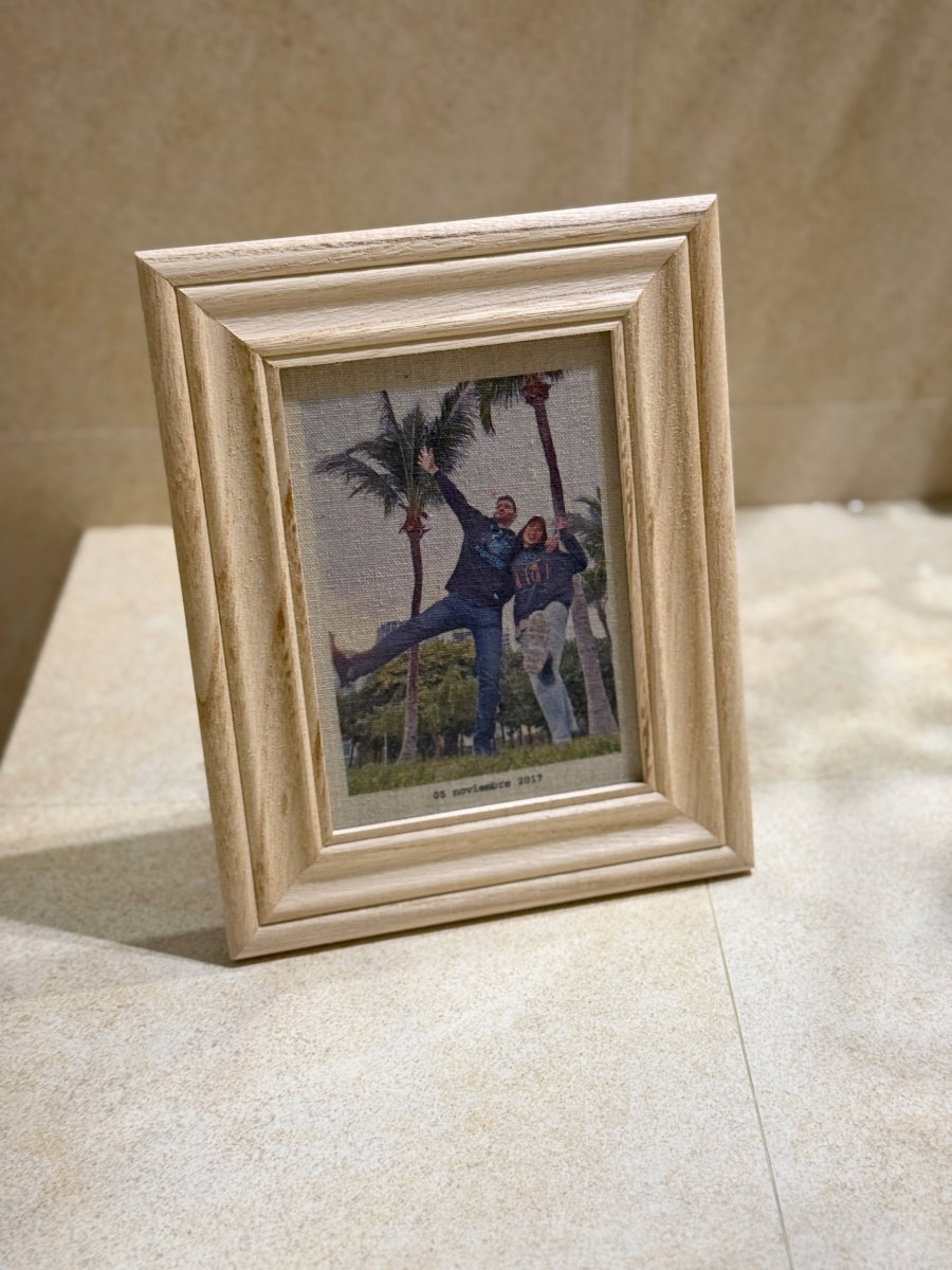 Foto en lino con marco de madera - Blanco y Negro Atelier