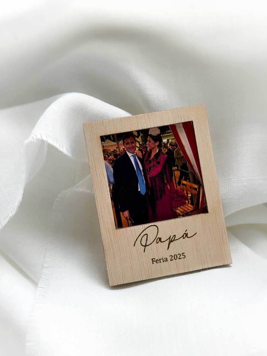 Imán personalizado de madera - Blanco y negro 3D